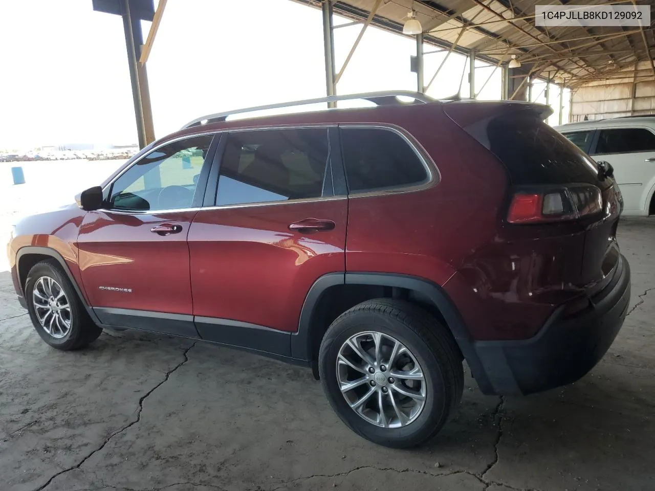 2019 Jeep Cherokee Latitude Plus VIN: 1C4PJLLB8KD129092 Lot: 68673594