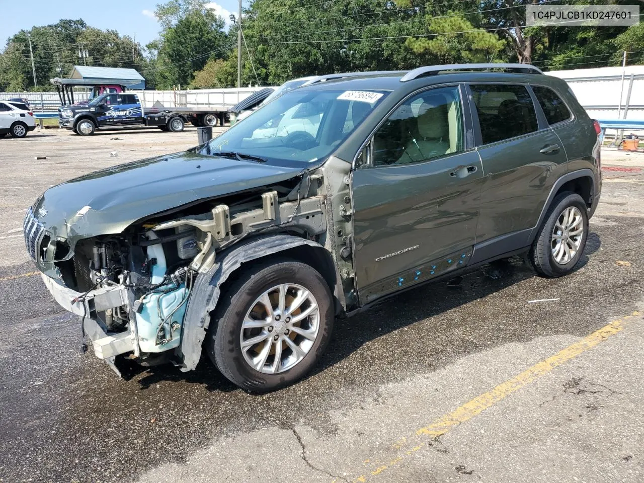 1C4PJLCB1KD247601 2019 Jeep Cherokee Latitude