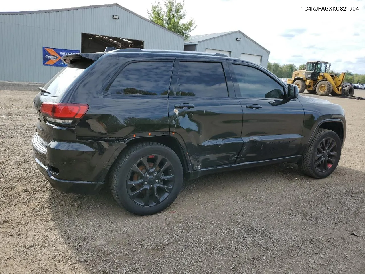 1C4RJFAGXKC821904 2019 Jeep Grand Cherokee Laredo