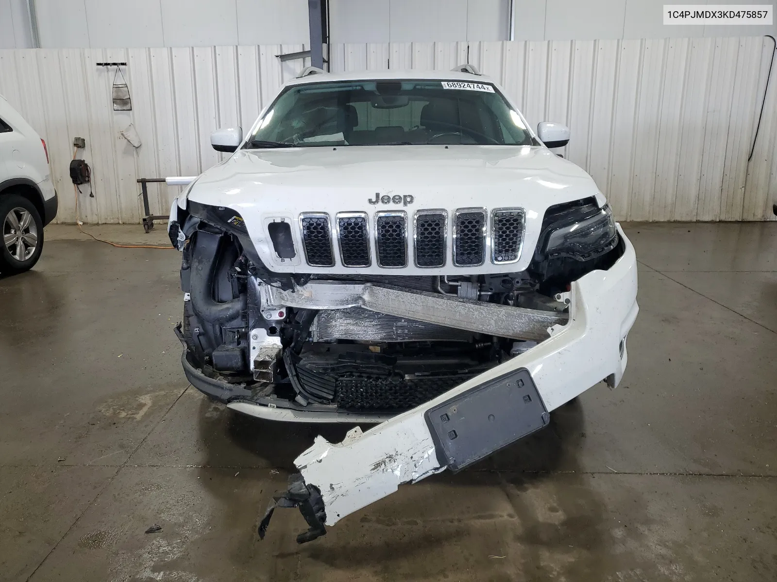 1C4PJMDX3KD475857 2019 Jeep Cherokee Limited