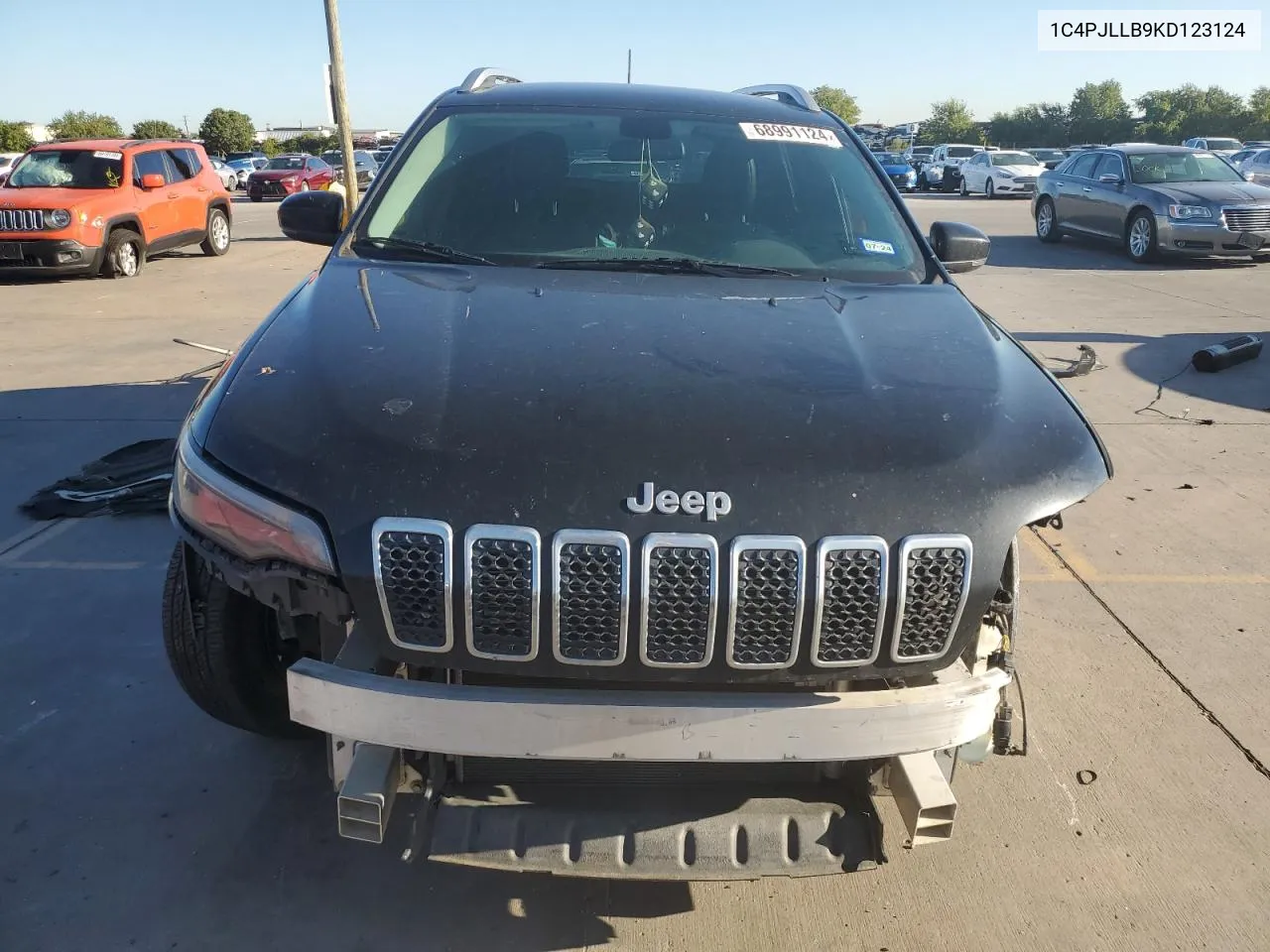 2019 Jeep Cherokee Latitude Plus VIN: 1C4PJLLB9KD123124 Lot: 68991124