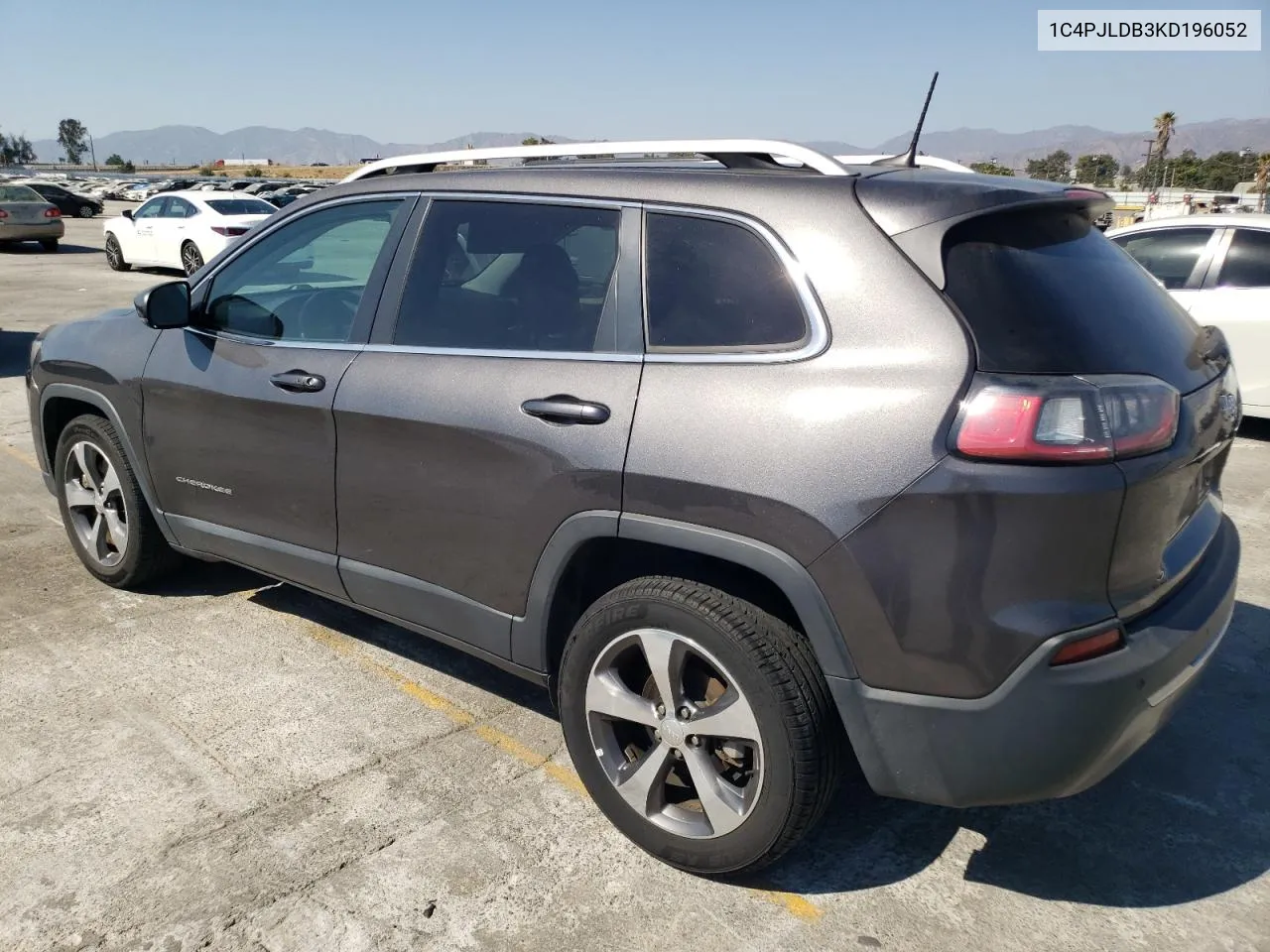 1C4PJLDB3KD196052 2019 Jeep Cherokee Limited