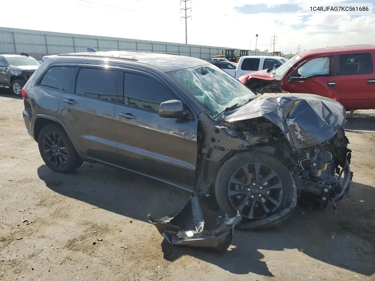 1C4RJFAG7KC561686 2019 Jeep Grand Cherokee Laredo