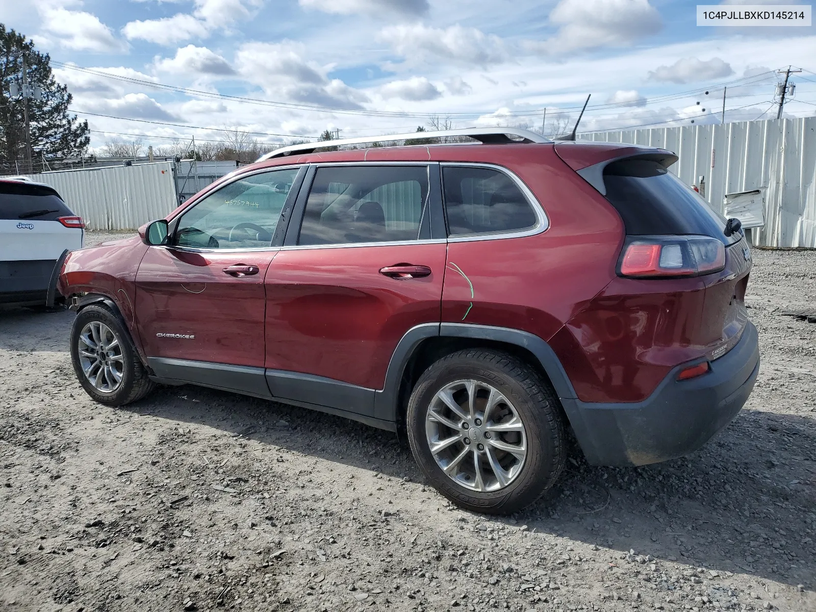 2019 Jeep Cherokee Latitude Plus VIN: 1C4PJLLBXKD145214 Lot: 69295064