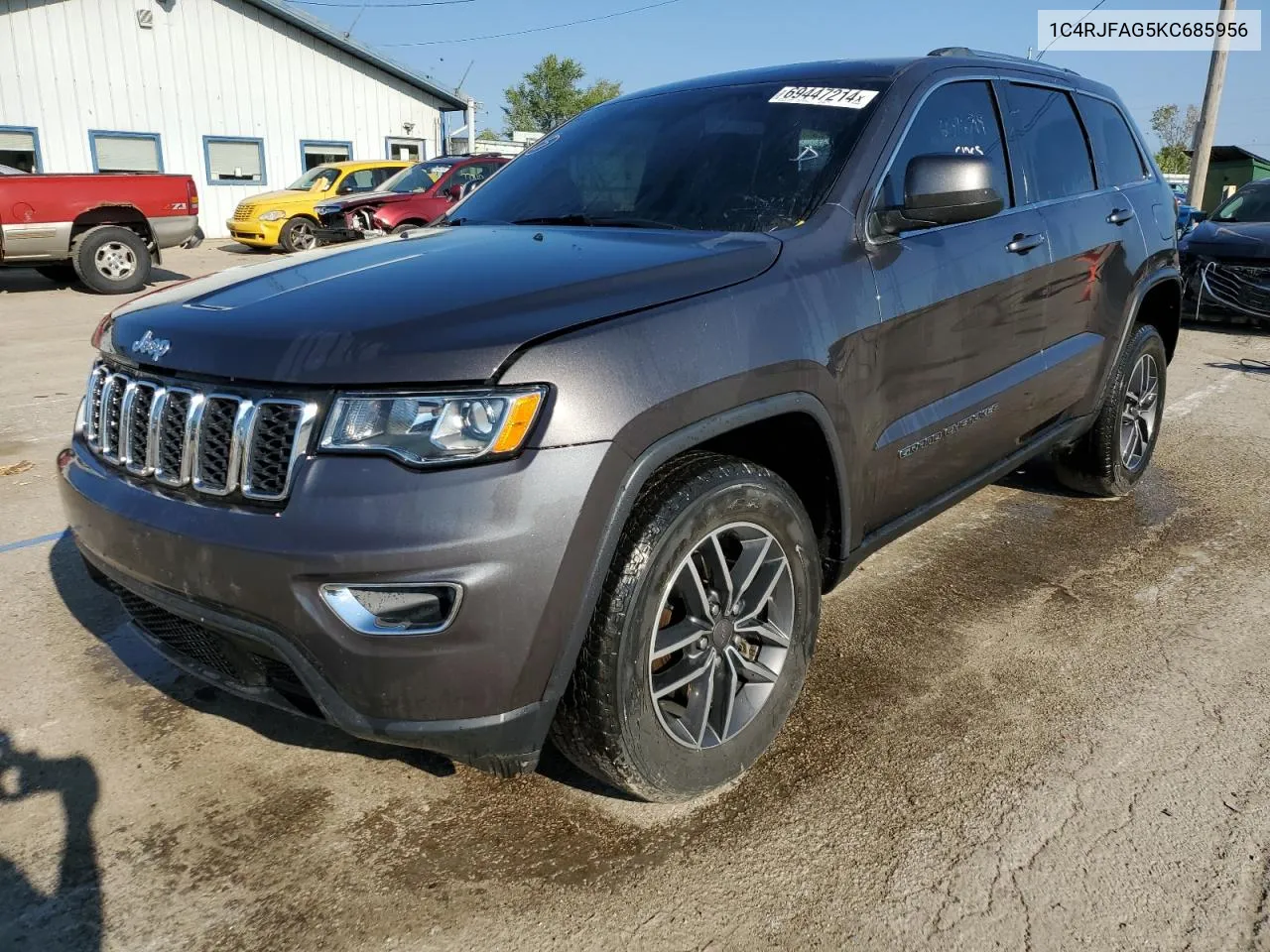 1C4RJFAG5KC685956 2019 Jeep Grand Cherokee Laredo