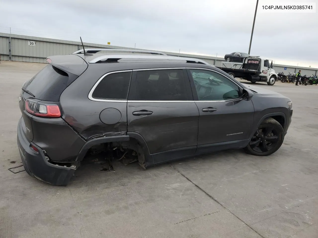 2019 Jeep Cherokee Latitude Plus VIN: 1C4PJMLN5KD385741 Lot: 69486794