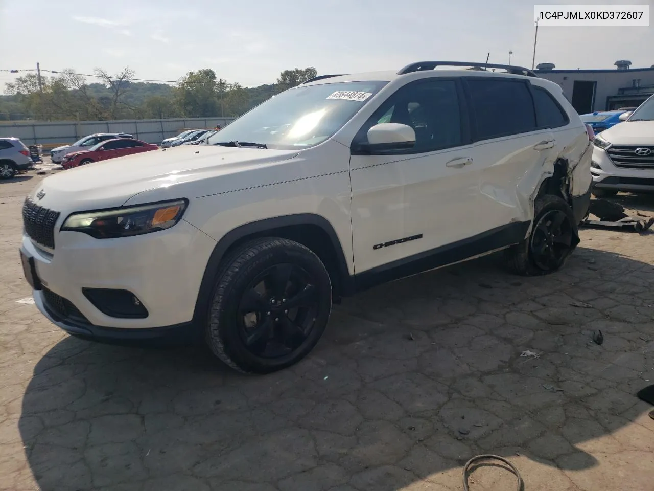 1C4PJMLX0KD372607 2019 Jeep Cherokee Latitude Plus