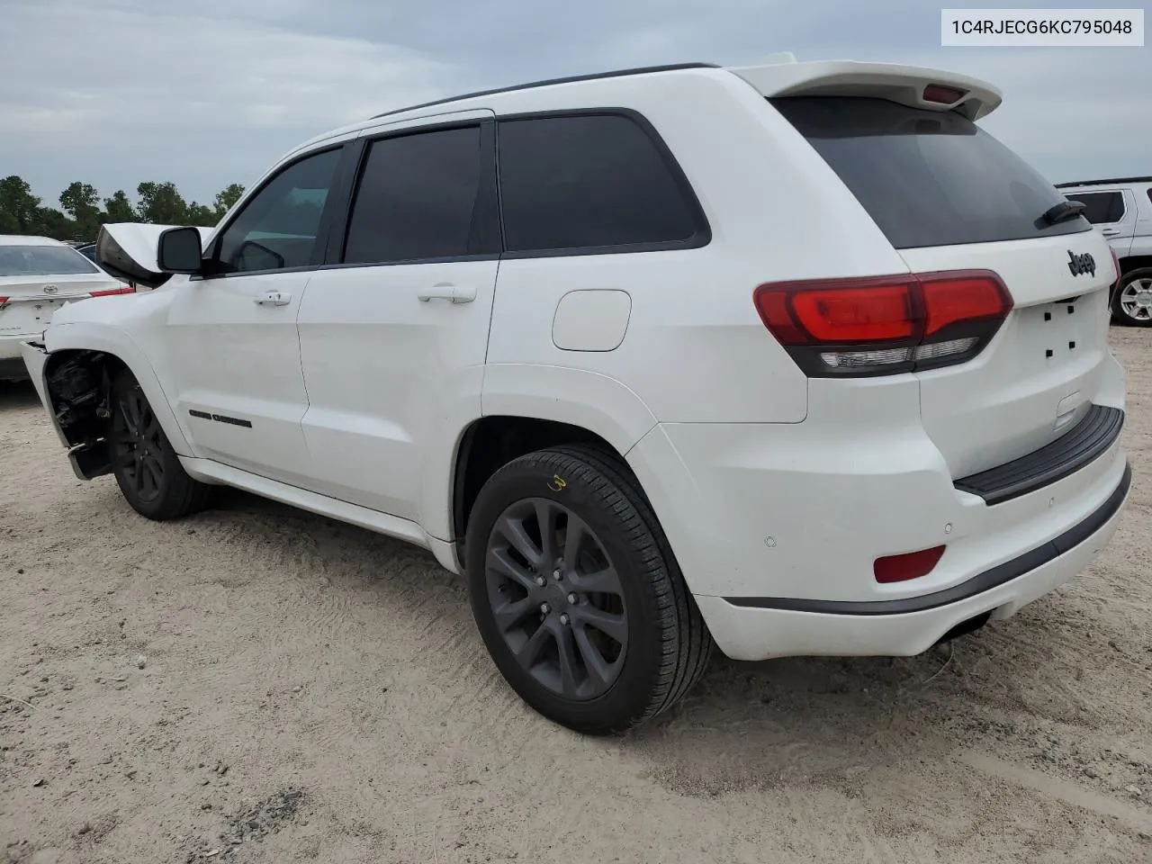 1C4RJECG6KC795048 2019 Jeep Grand Cherokee Overland