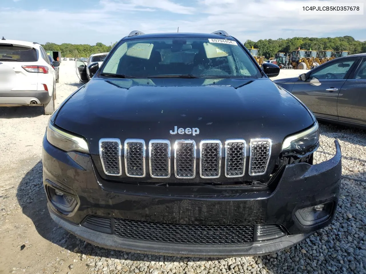 2019 Jeep Cherokee Latitude VIN: 1C4PJLCB5KD357678 Lot: 69794454