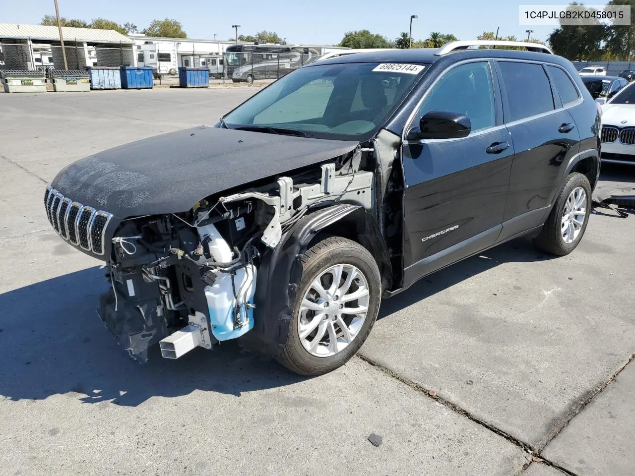 2019 Jeep Cherokee Latitude VIN: 1C4PJLCB2KD458015 Lot: 69825144