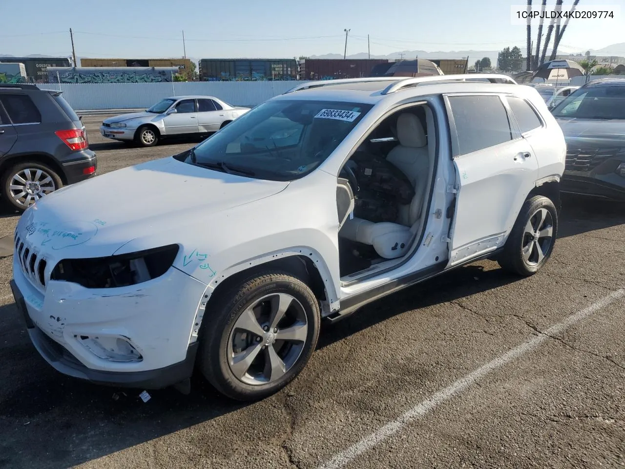 2019 Jeep Cherokee Limited VIN: 1C4PJLDX4KD209774 Lot: 69833434