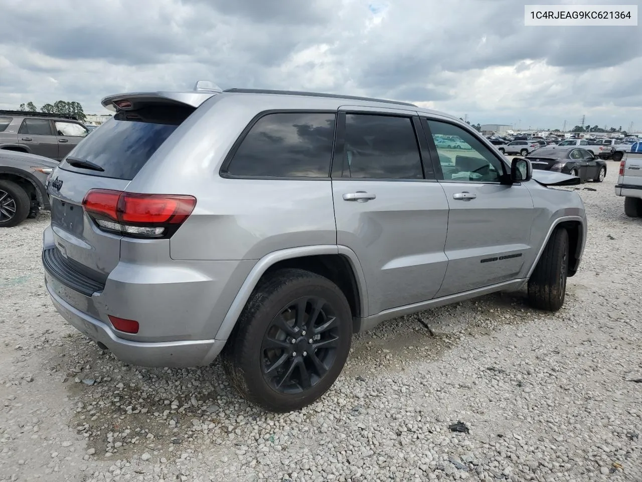 1C4RJEAG9KC621364 2019 Jeep Grand Cherokee Laredo