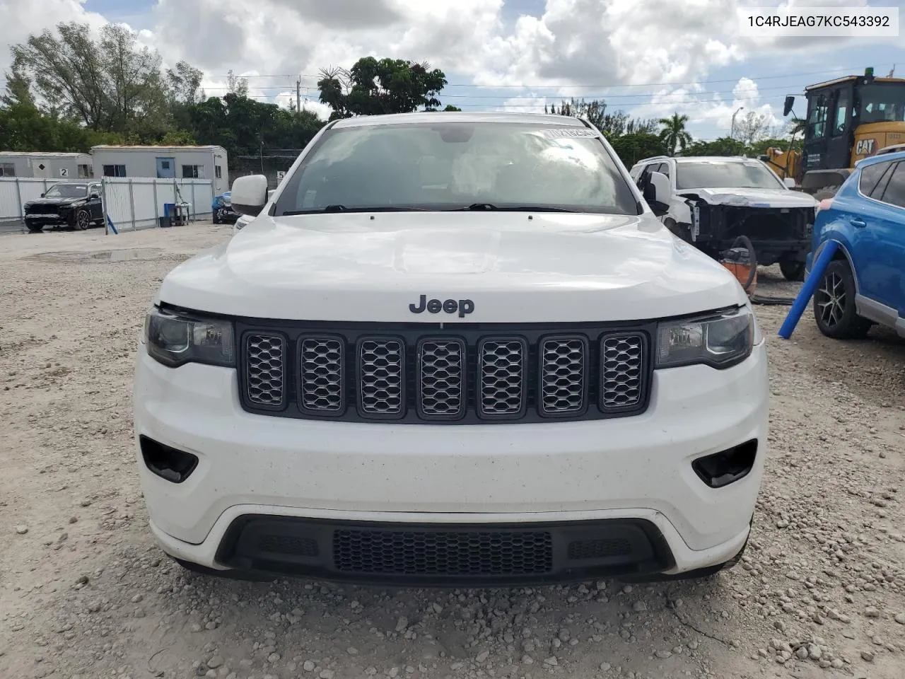 1C4RJEAG7KC543392 2019 Jeep Grand Cherokee Laredo