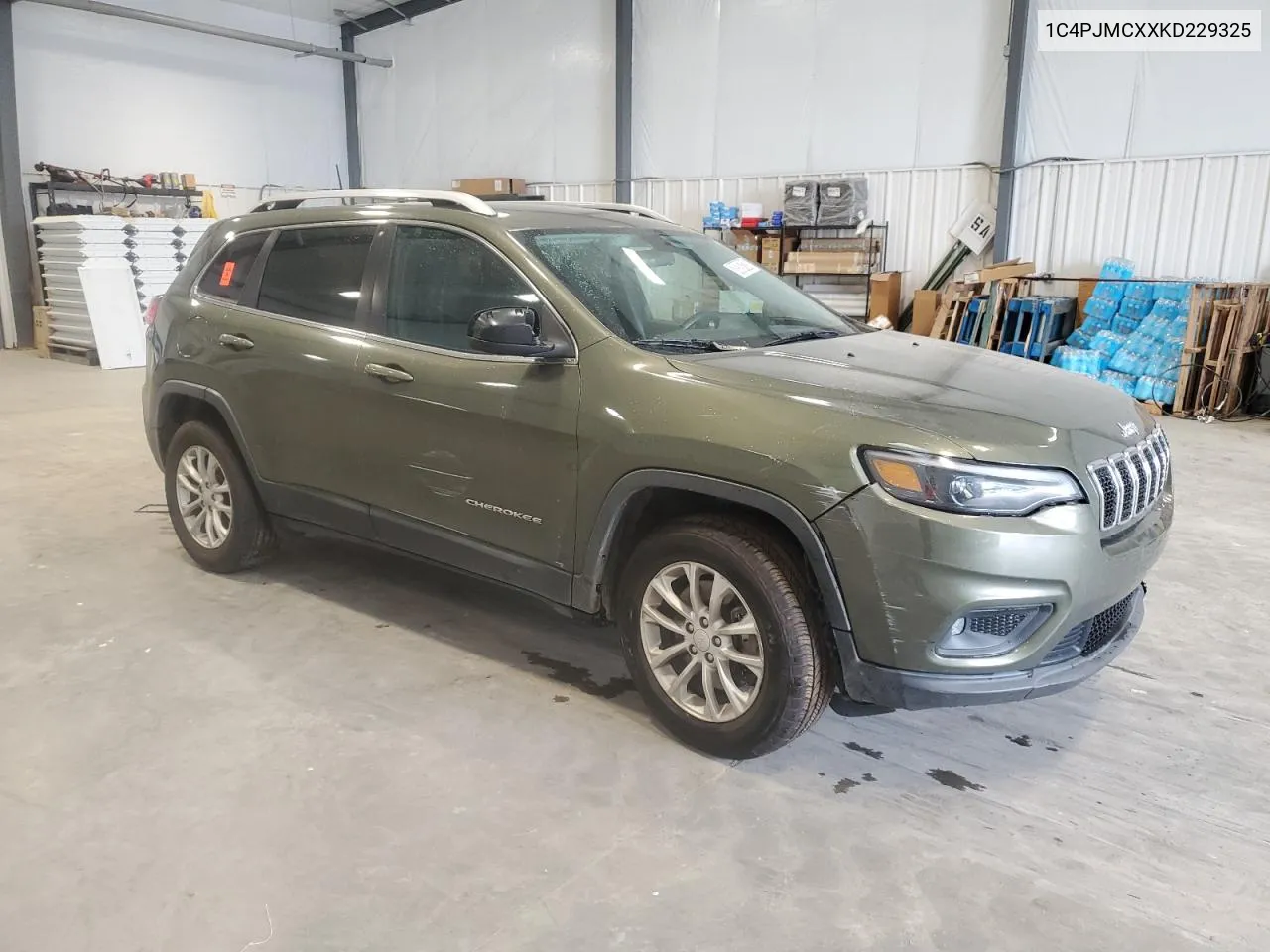 1C4PJMCXXKD229325 2019 Jeep Cherokee Latitude