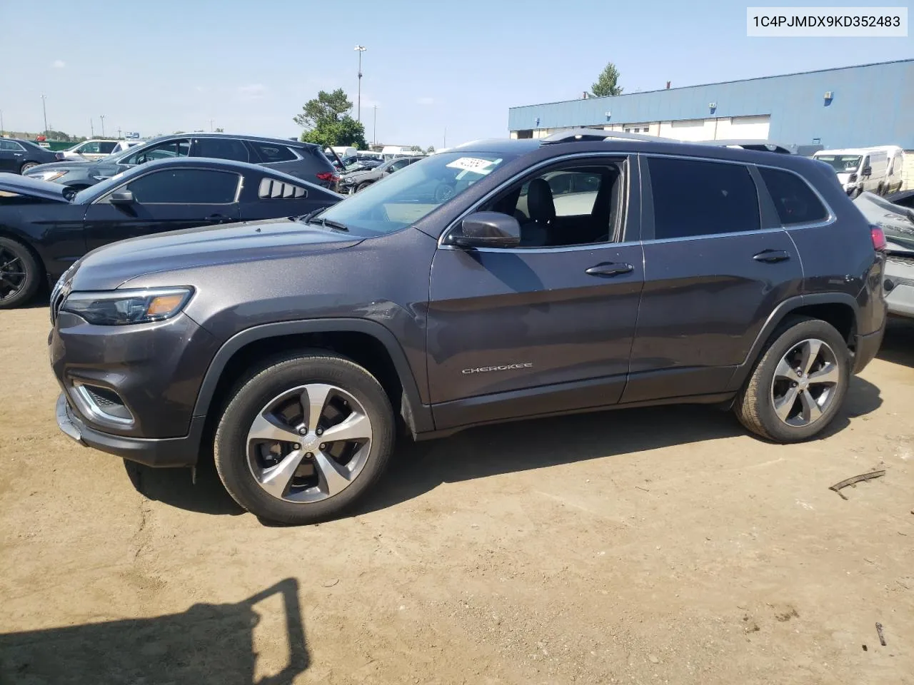 2019 Jeep Cherokee Limited VIN: 1C4PJMDX9KD352483 Lot: 70405854