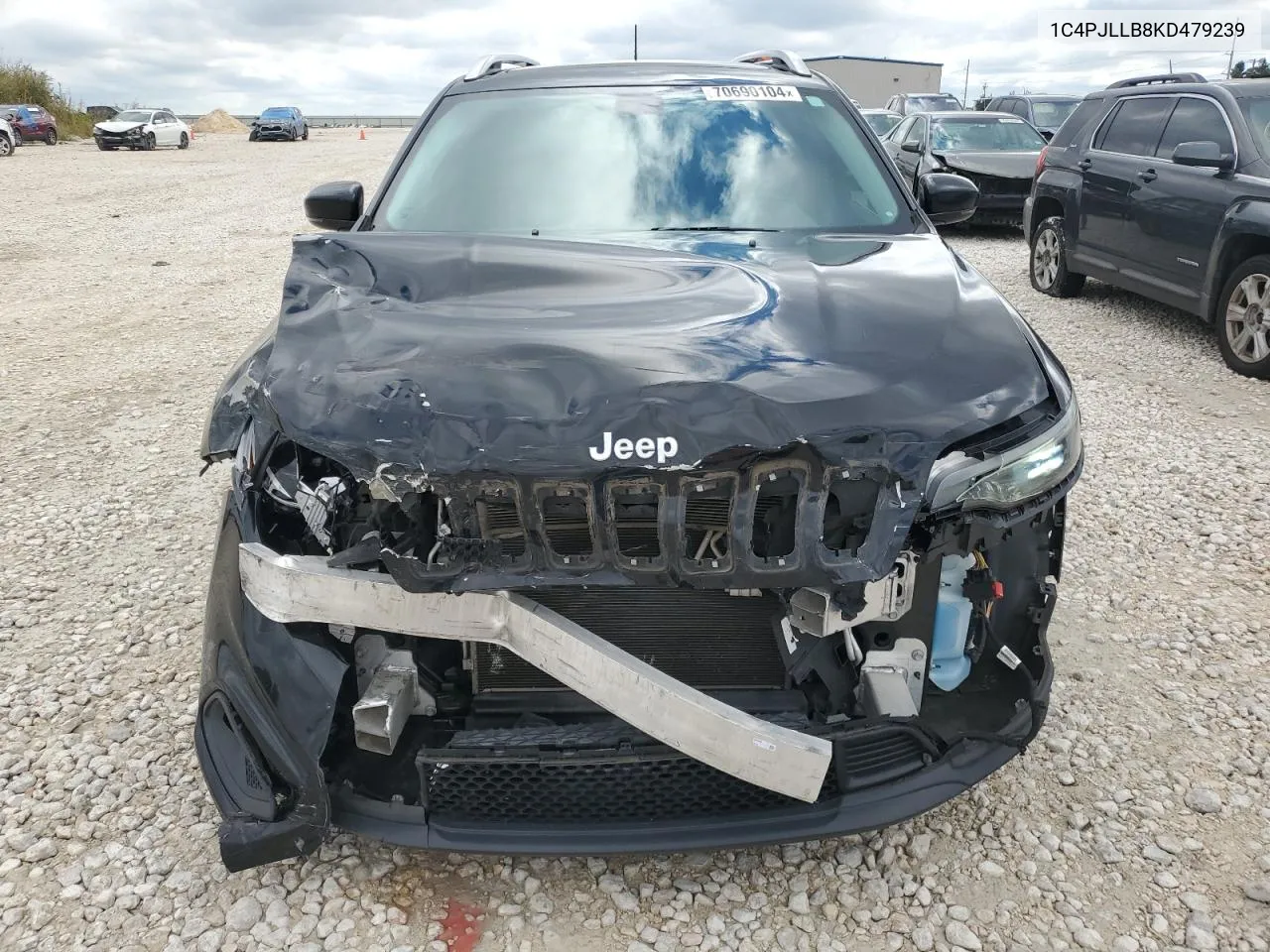 2019 Jeep Cherokee Latitude Plus VIN: 1C4PJLLB8KD479239 Lot: 70690104