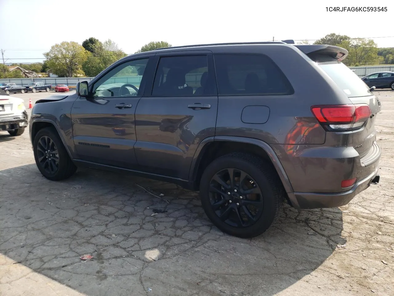 1C4RJFAG6KC593545 2019 Jeep Grand Cherokee Laredo