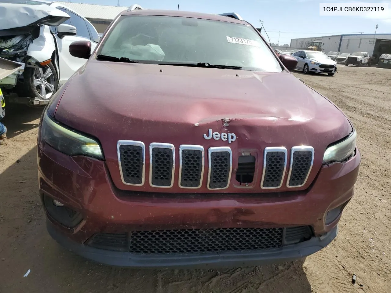 2019 Jeep Cherokee Latitude VIN: 1C4PJLCB6KD327119 Lot: 71231704