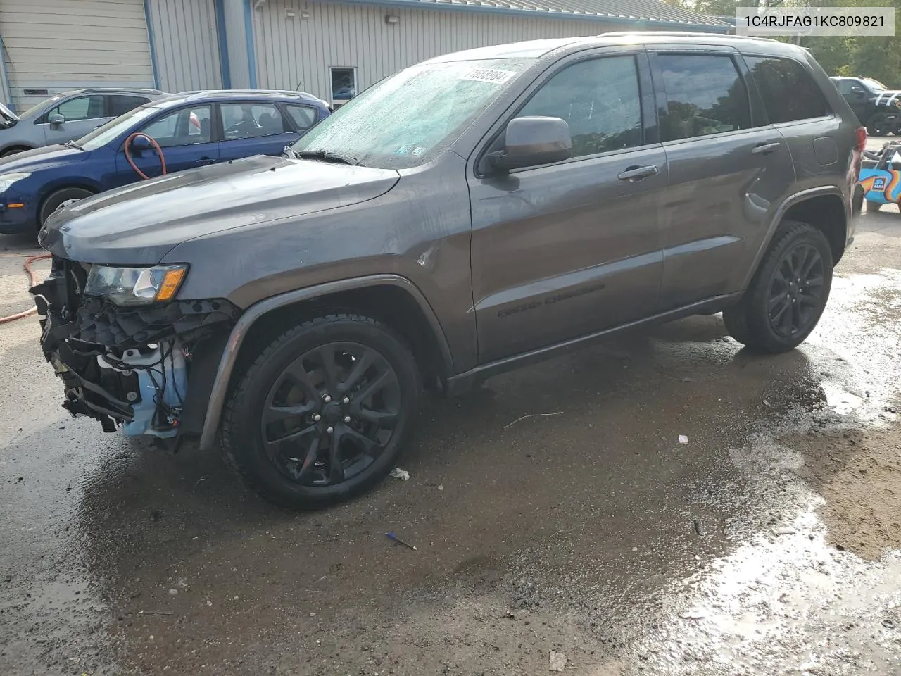 1C4RJFAG1KC809821 2019 Jeep Grand Cherokee Laredo