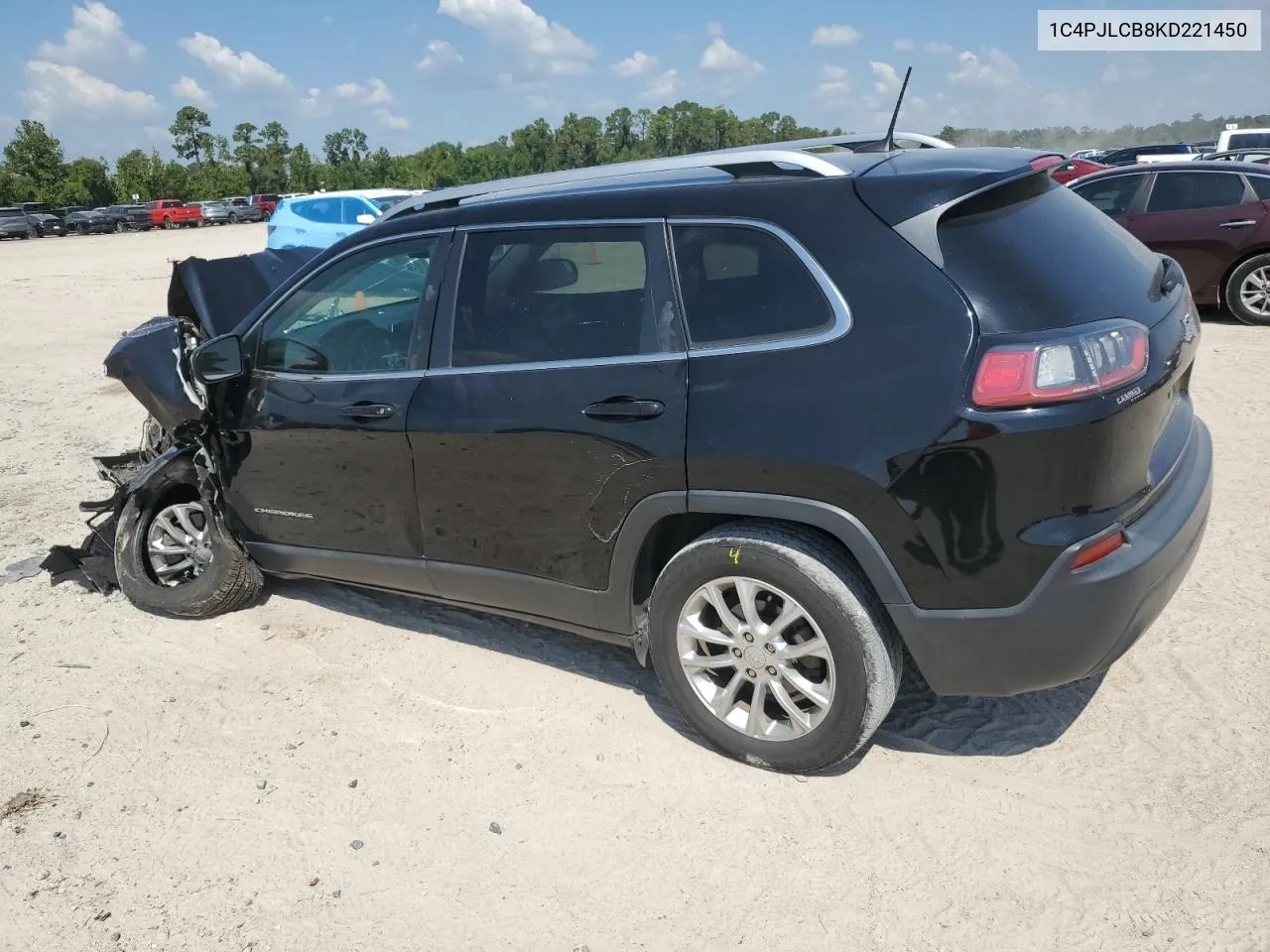 1C4PJLCB8KD221450 2019 Jeep Cherokee Latitude