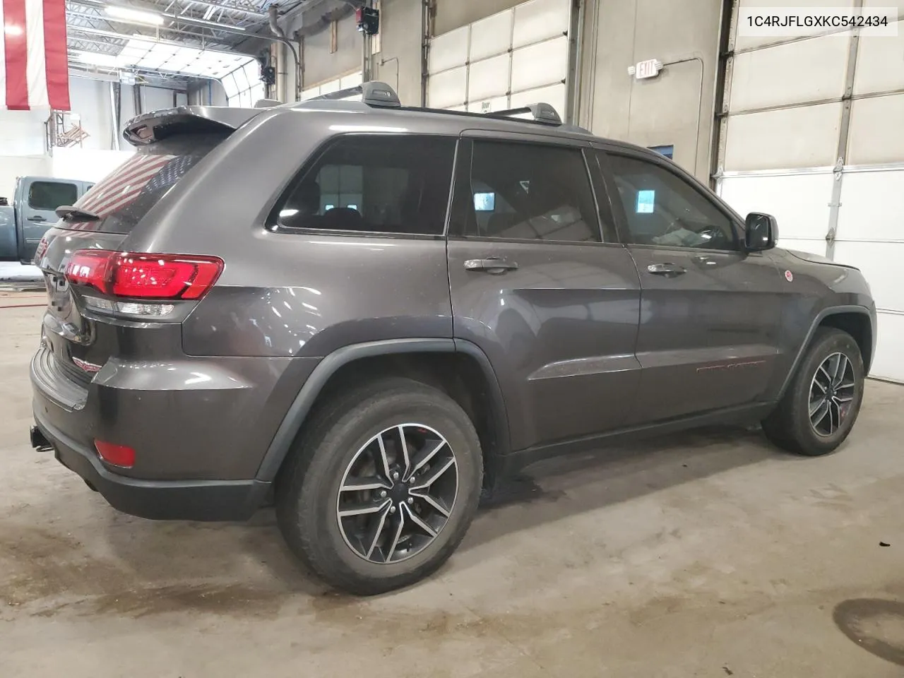 1C4RJFLGXKC542434 2019 Jeep Grand Cherokee Trailhawk