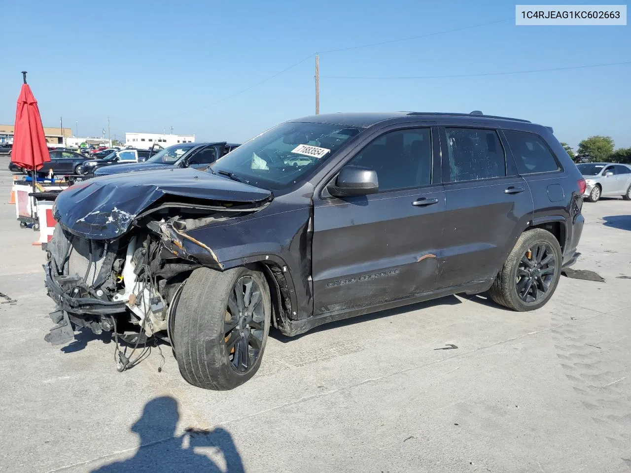 1C4RJEAG1KC602663 2019 Jeep Grand Cherokee Laredo