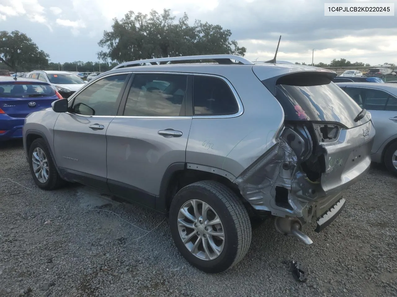 2019 Jeep Cherokee Latitude VIN: 1C4PJLCB2KD220245 Lot: 71940094