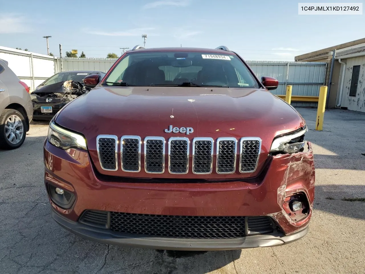 2019 Jeep Cherokee Latitude Plus VIN: 1C4PJMLX1KD127492 Lot: 71948934