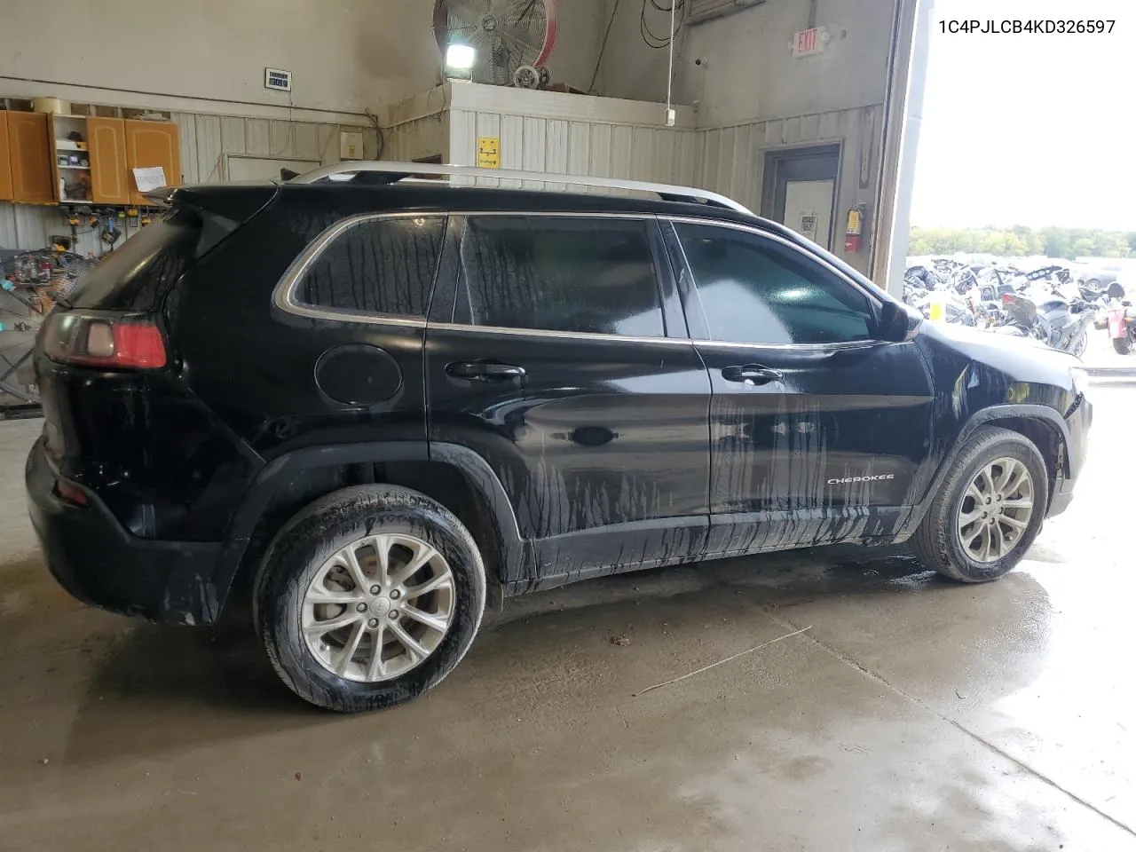 2019 Jeep Cherokee Latitude VIN: 1C4PJLCB4KD326597 Lot: 71970734