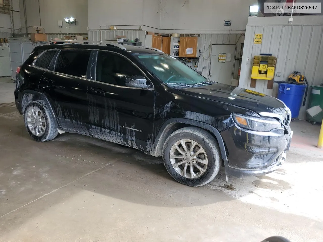 1C4PJLCB4KD326597 2019 Jeep Cherokee Latitude