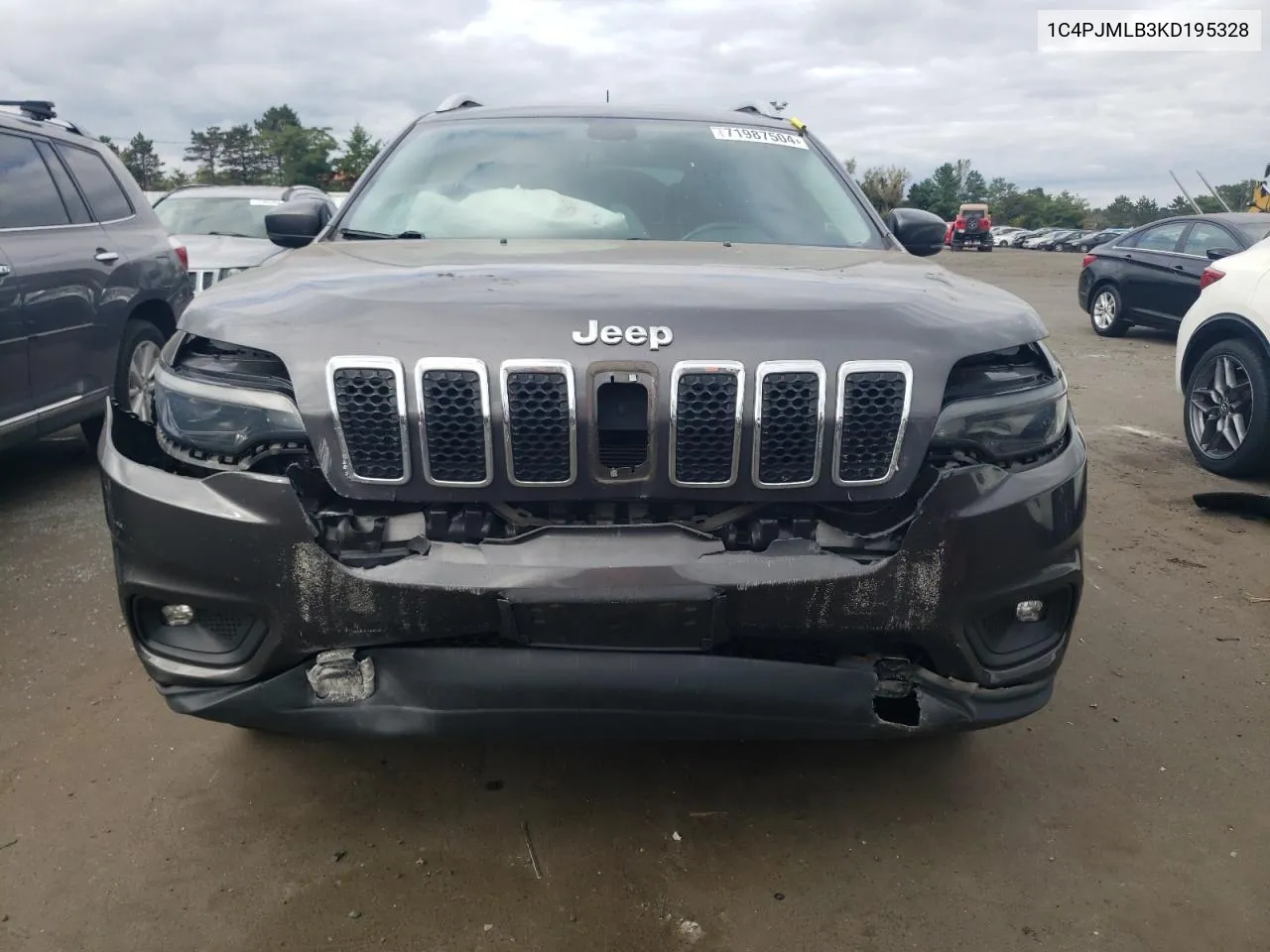 2019 Jeep Cherokee Latitude Plus VIN: 1C4PJMLB3KD195328 Lot: 71987504