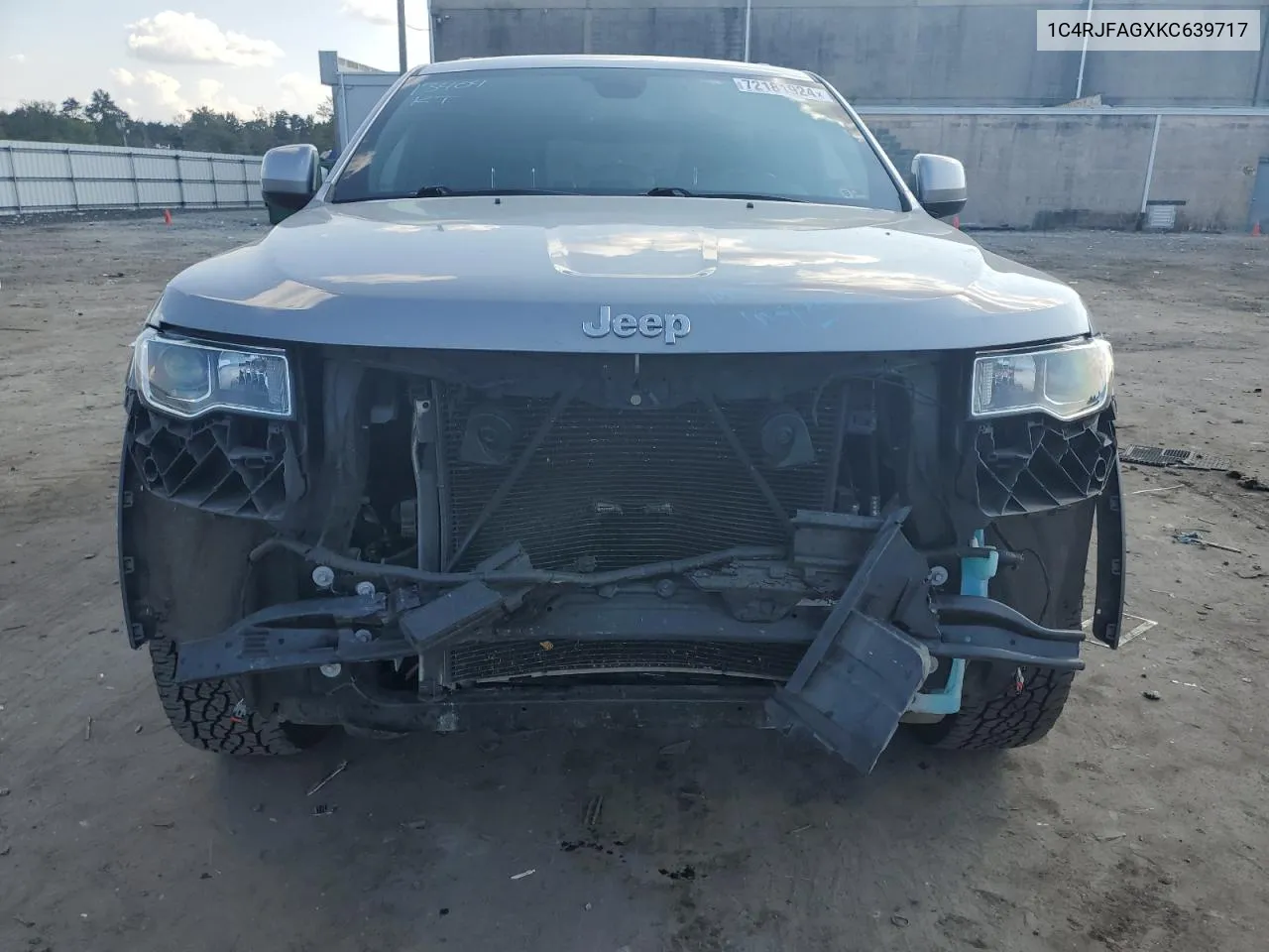 1C4RJFAGXKC639717 2019 Jeep Grand Cherokee Laredo