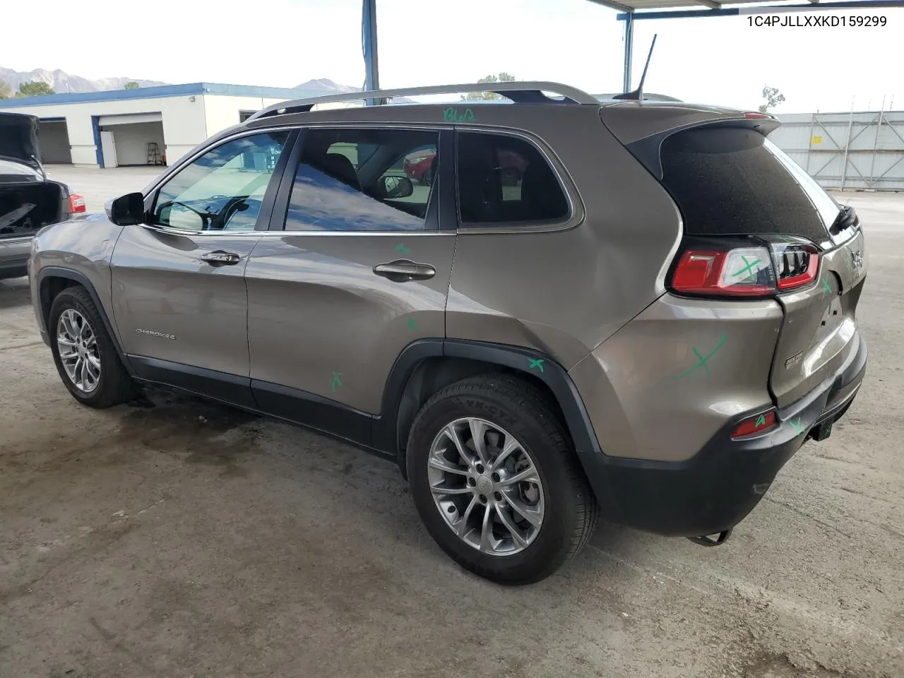 2019 Jeep Cherokee Latitude Plus VIN: 1C4PJLLXXKD159299 Lot: 40516252