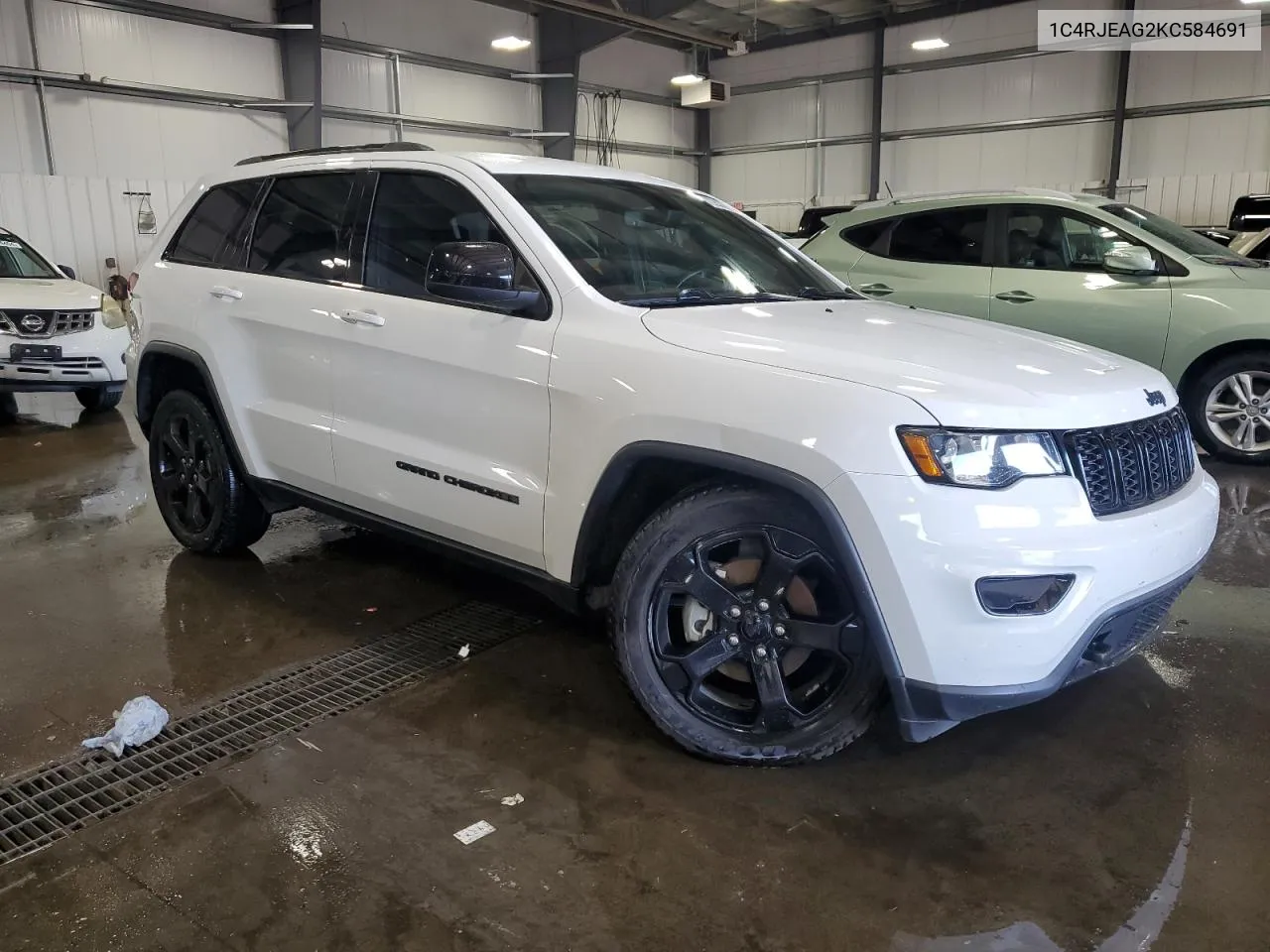 1C4RJEAG2KC584691 2019 Jeep Grand Cherokee Laredo