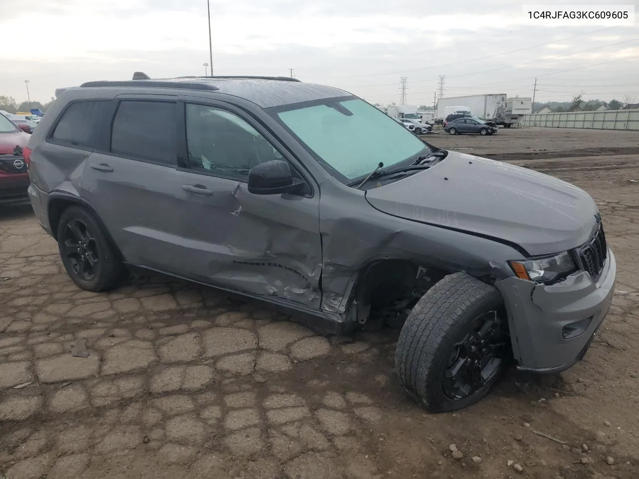 1C4RJFAG3KC609605 2019 Jeep Grand Cherokee Laredo