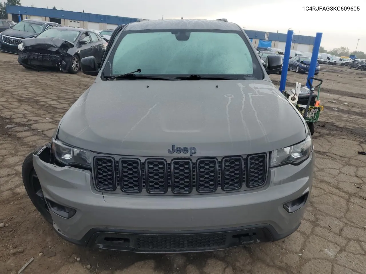 1C4RJFAG3KC609605 2019 Jeep Grand Cherokee Laredo