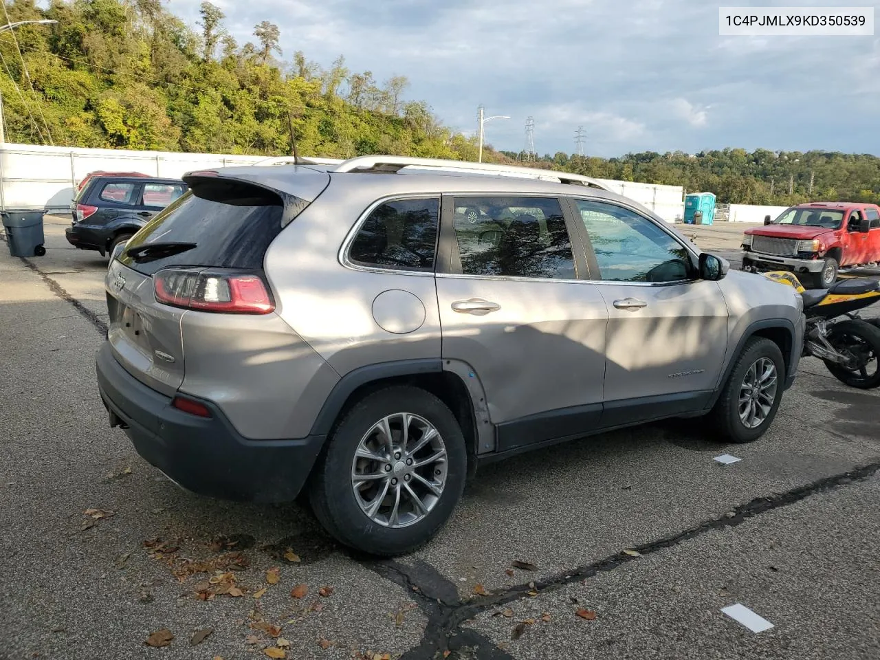 2019 Jeep Cherokee Latitude Plus VIN: 1C4PJMLX9KD350539 Lot: 72378004