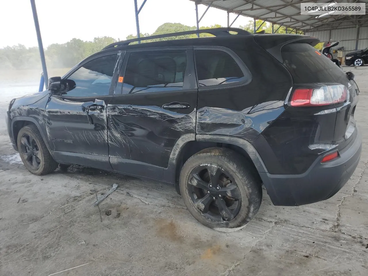 1C4PJLLB2KD365589 2019 Jeep Cherokee Latitude Plus