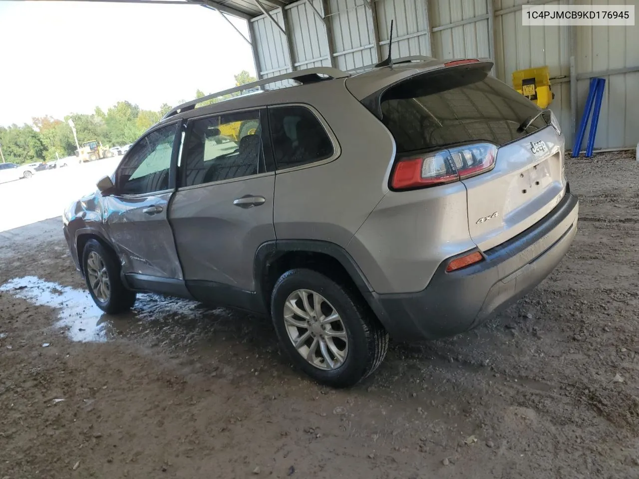 1C4PJMCB9KD176945 2019 Jeep Cherokee Latitude