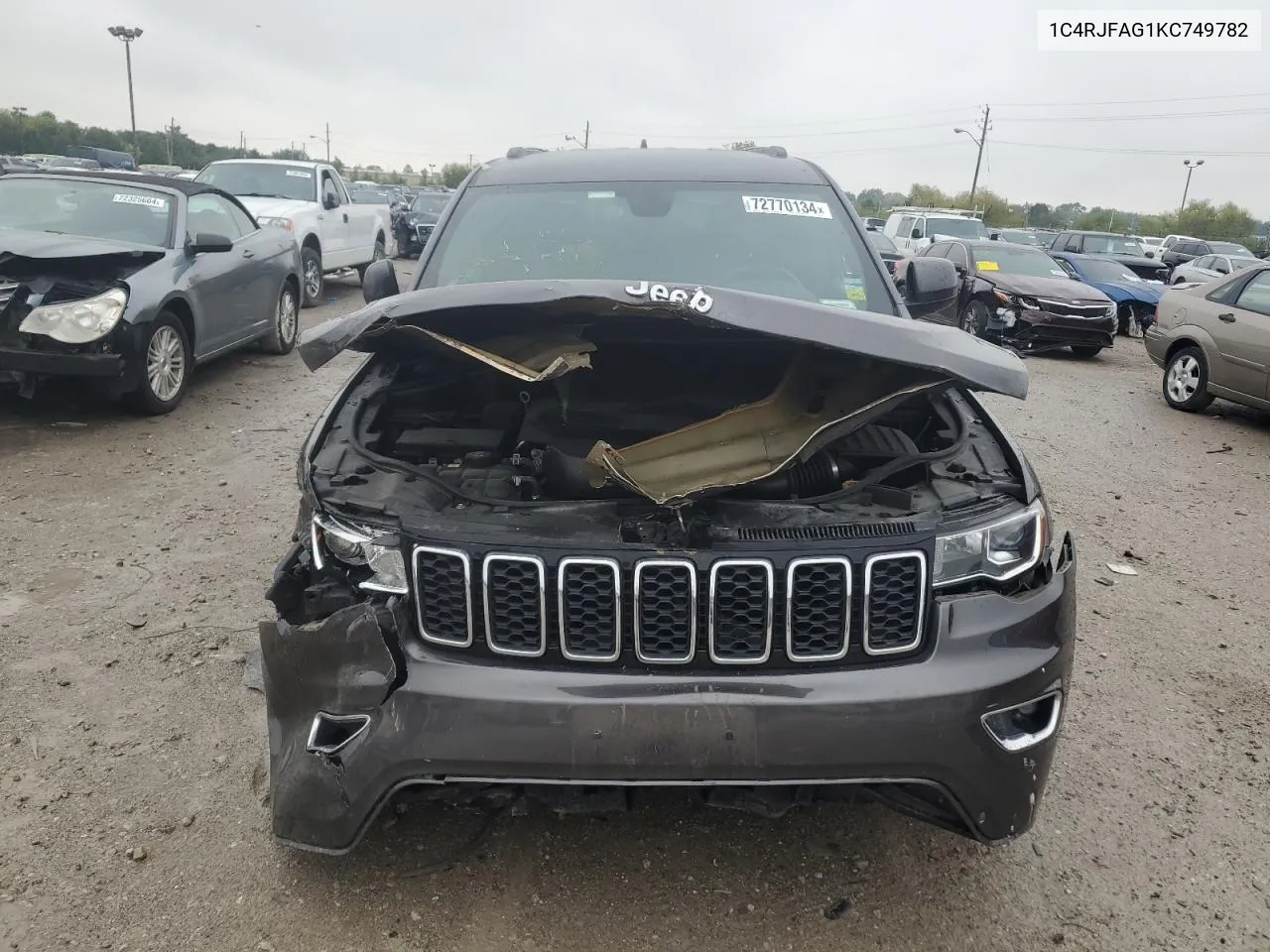 1C4RJFAG1KC749782 2019 Jeep Grand Cherokee Laredo