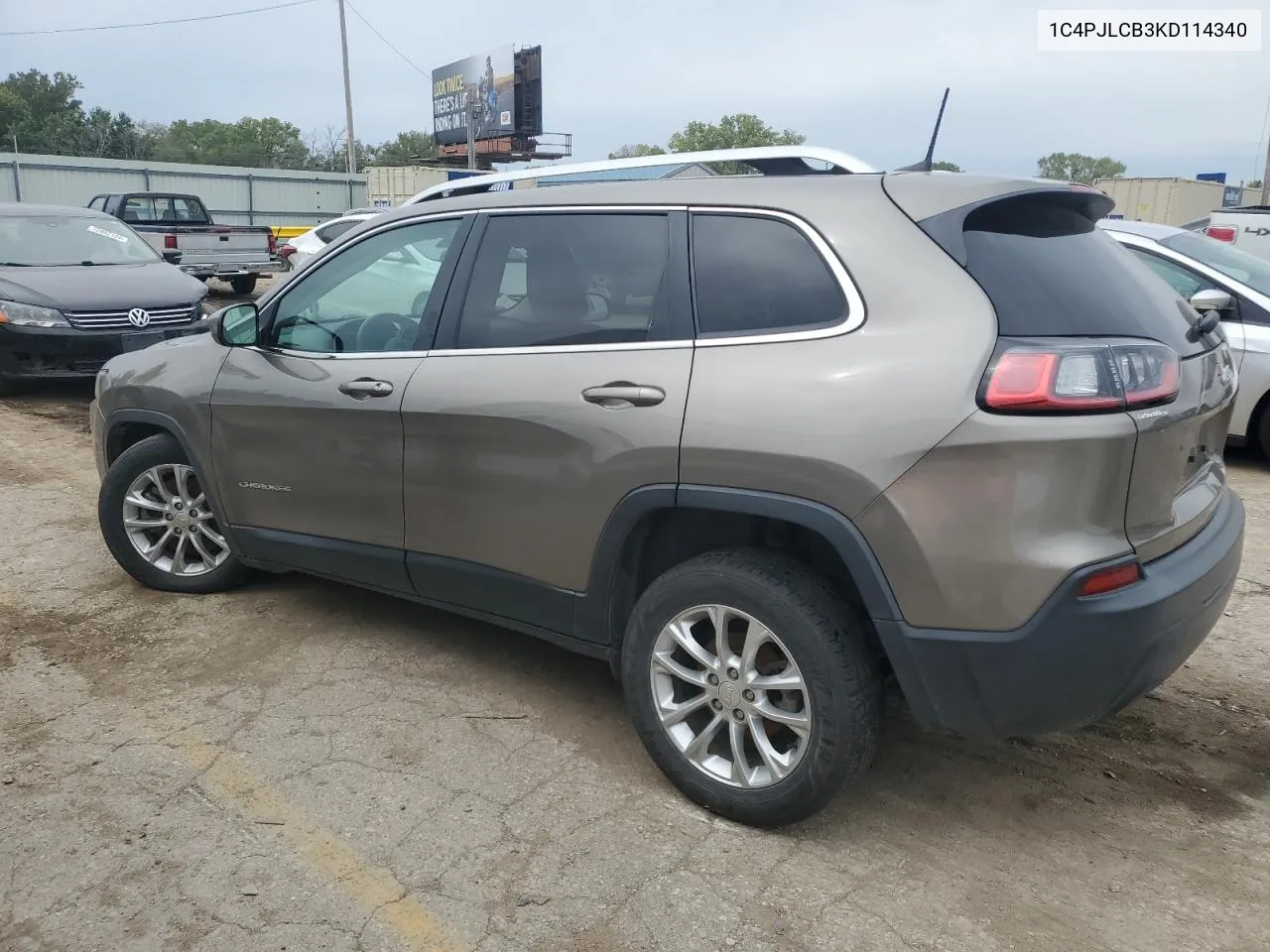 2019 Jeep Cherokee Latitude VIN: 1C4PJLCB3KD114340 Lot: 72775004