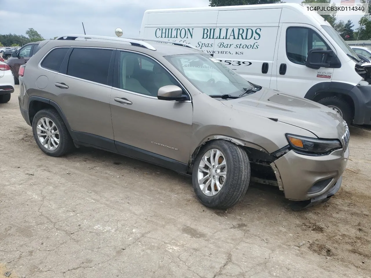 1C4PJLCB3KD114340 2019 Jeep Cherokee Latitude