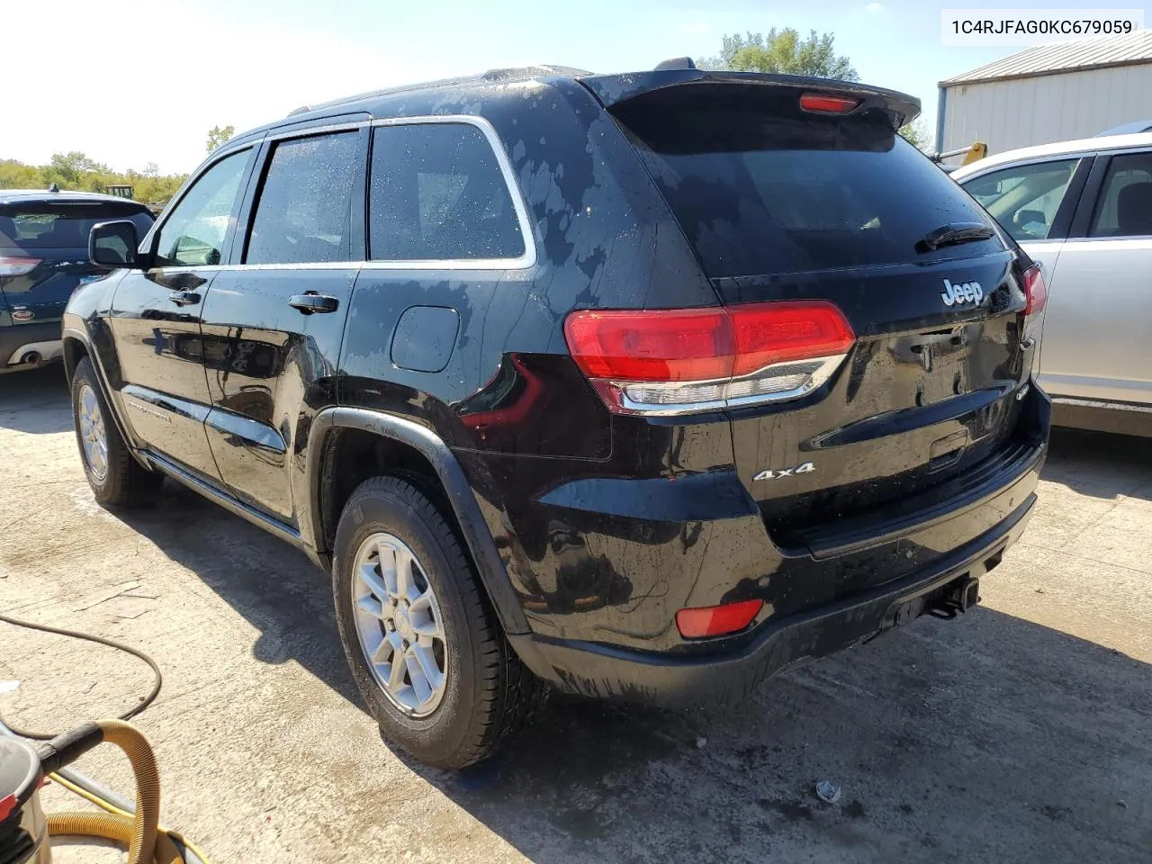 1C4RJFAG0KC679059 2019 Jeep Grand Cherokee Laredo