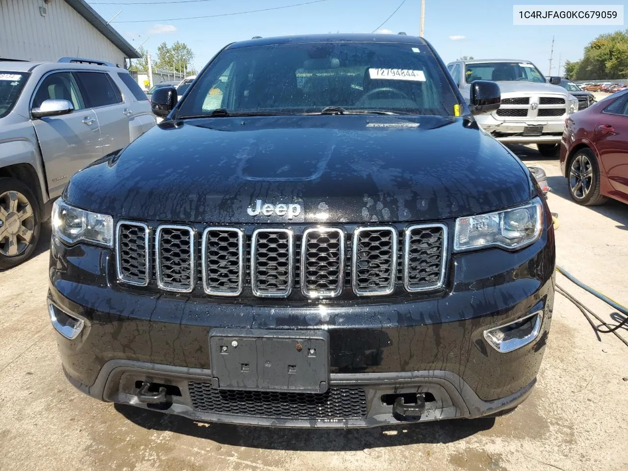 1C4RJFAG0KC679059 2019 Jeep Grand Cherokee Laredo