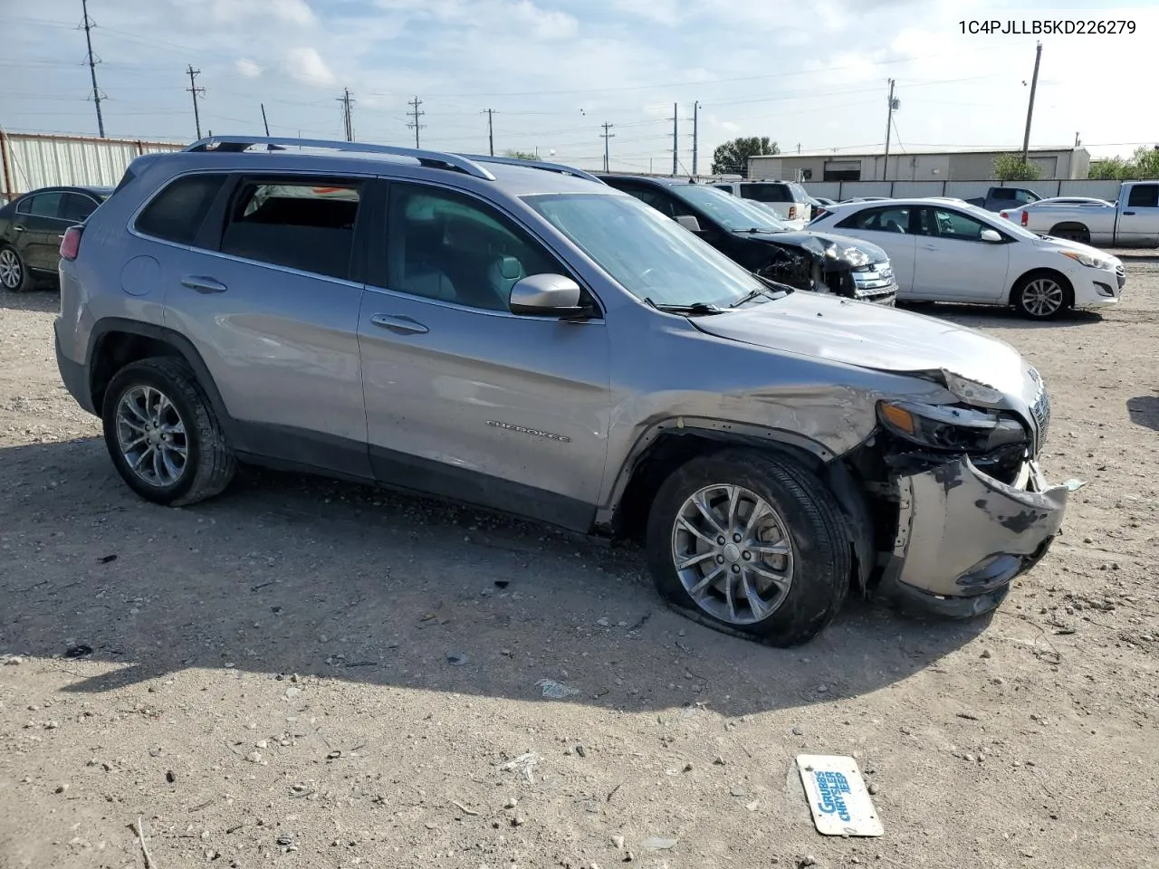 2019 Jeep Cherokee Latitude Plus VIN: 1C4PJLLB5KD226279 Lot: 72913654