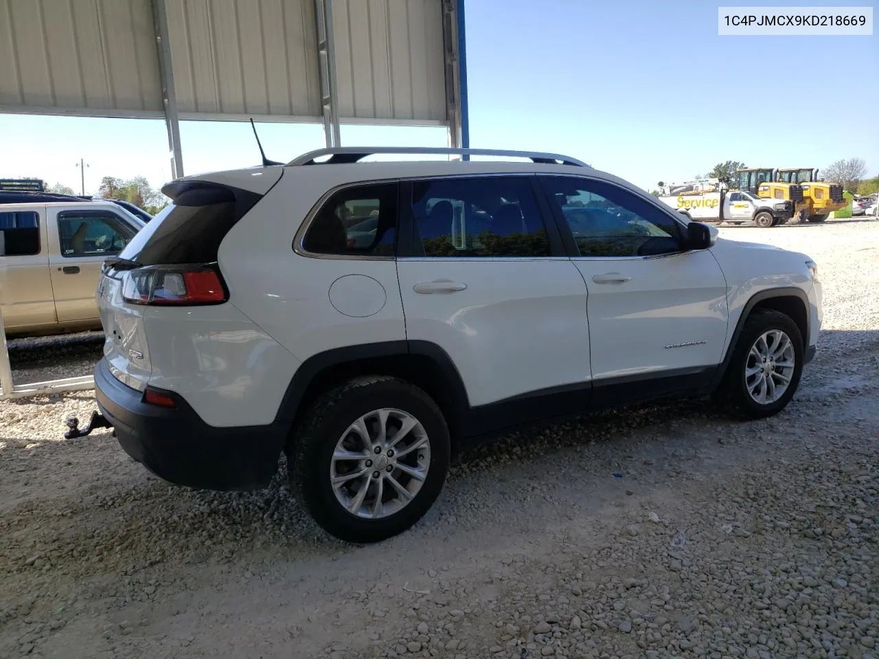 1C4PJMCX9KD218669 2019 Jeep Cherokee Latitude