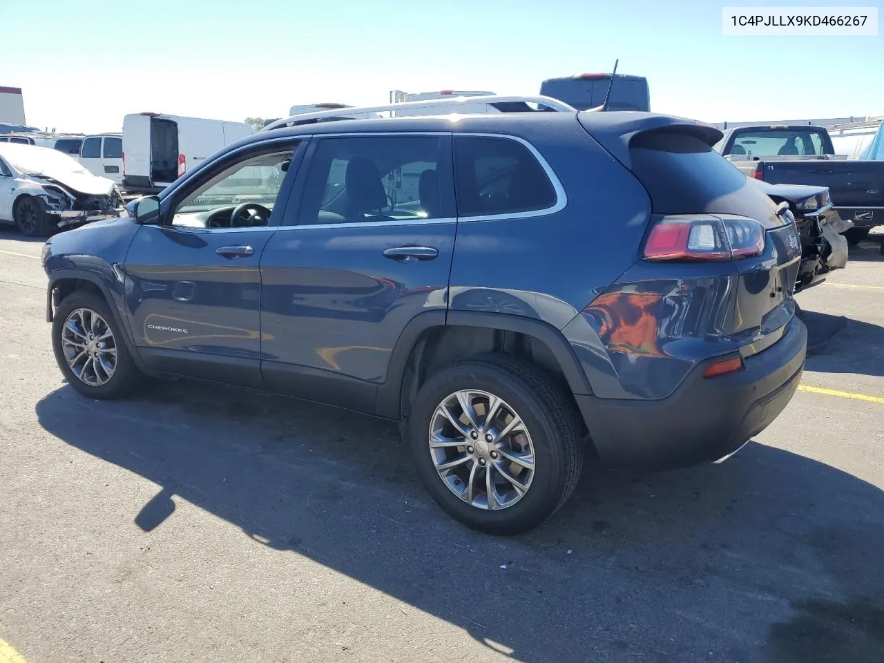 1C4PJLLX9KD466267 2019 Jeep Cherokee Latitude Plus