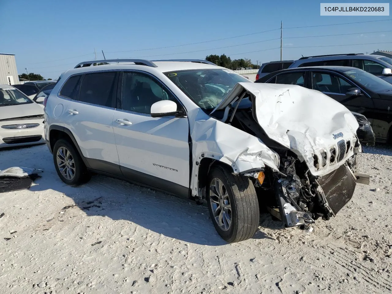 2019 Jeep Cherokee Latitude Plus VIN: 1C4PJLLB4KD220683 Lot: 73037584