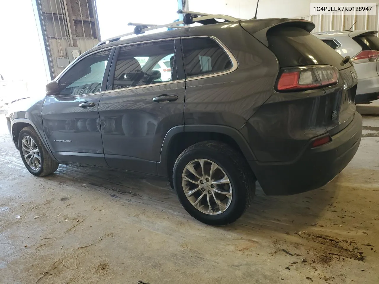 1C4PJLLX7KD128947 2019 Jeep Cherokee Latitude Plus