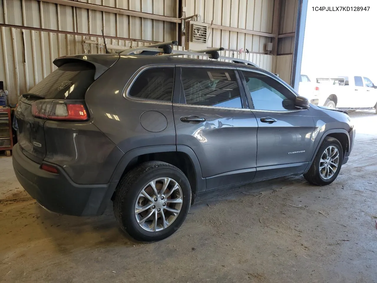 2019 Jeep Cherokee Latitude Plus VIN: 1C4PJLLX7KD128947 Lot: 73054564